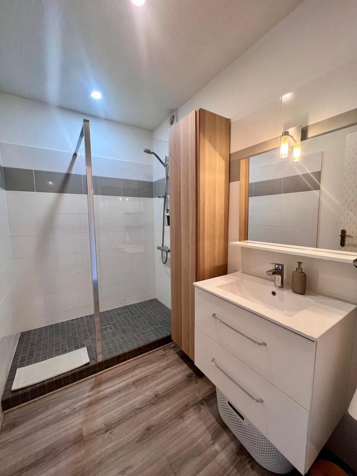 Casa Bert - T2 Avec Parking&Balcon En Centre Ville Brive-la-Gaillarde Extérieur photo